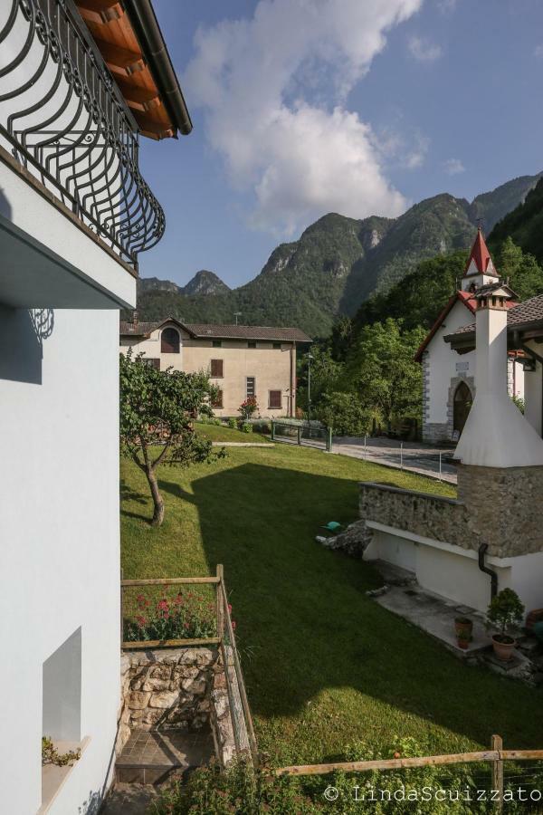 Il Capriolo Felice - Agriturismo Lastebasse エクステリア 写真